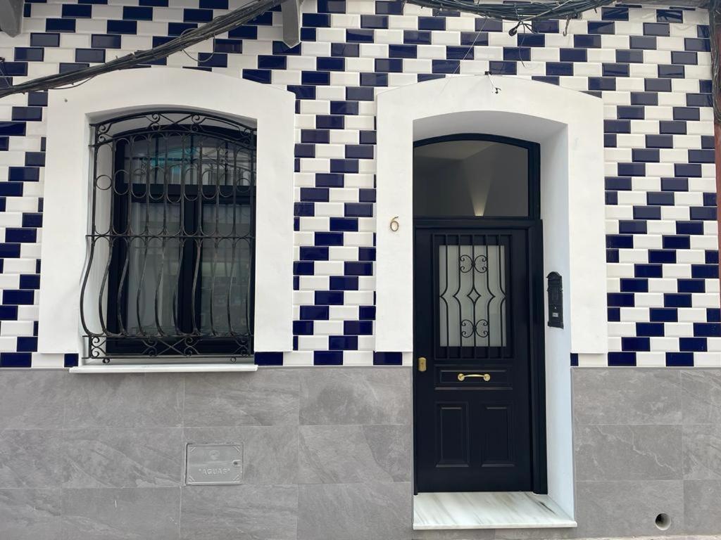 Apartamentos Sol Y Luna La Línea de la Concepción Extérieur photo