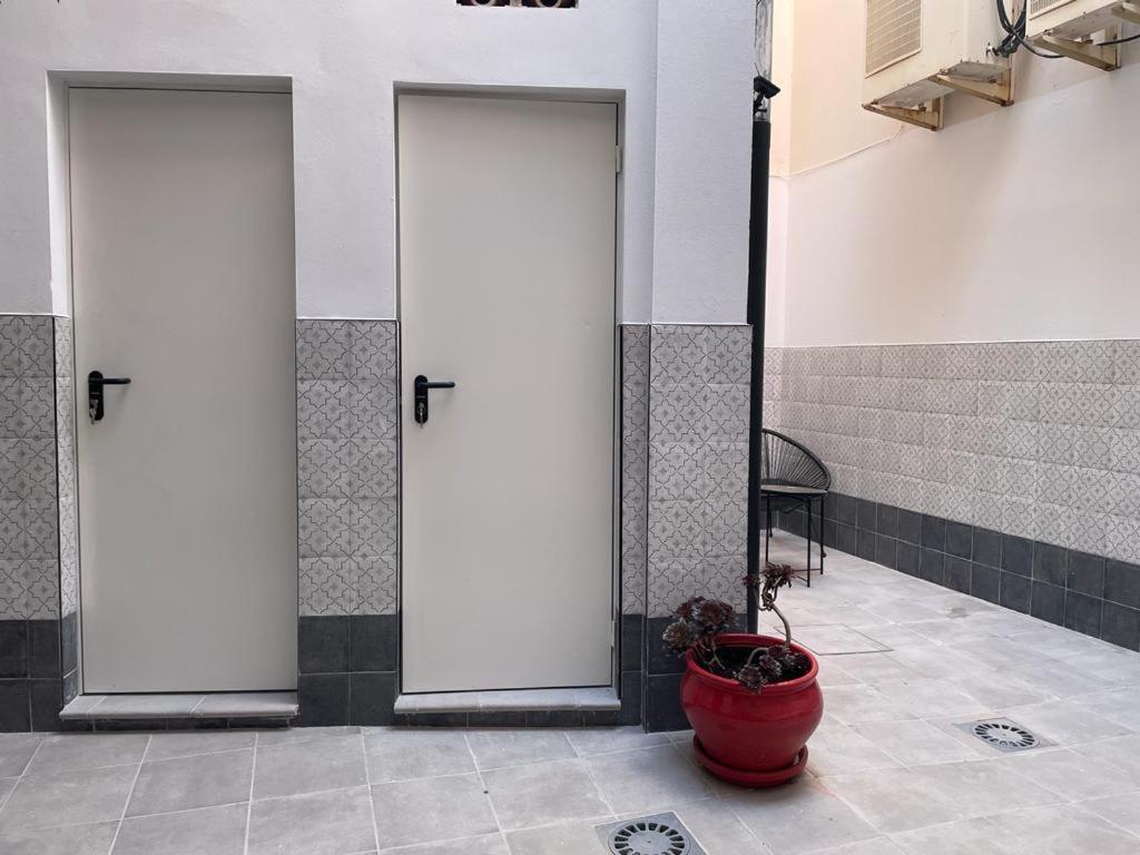 Apartamentos Sol Y Luna La Línea de la Concepción Extérieur photo